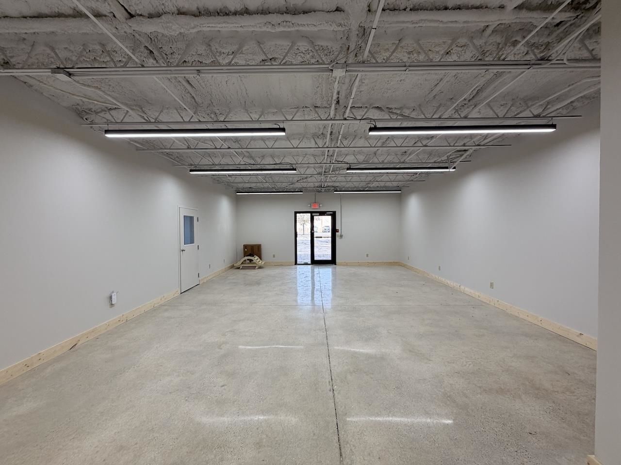 1051 Shine Ave. Photo 7