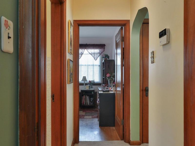 326 Frebis Avenue , Columbus, OH 43206 Photo 18