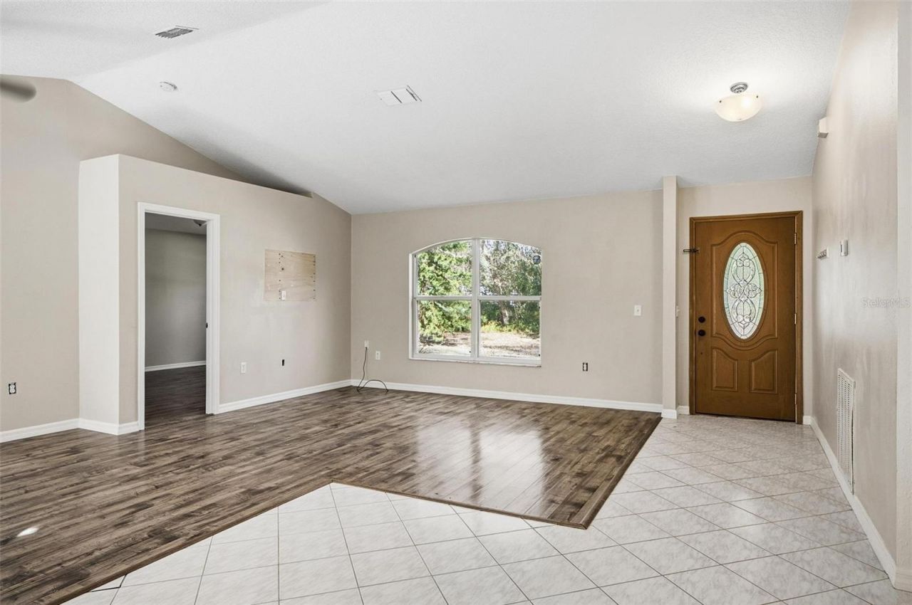 610 N Summit Avenue , Lake Helen, FL 32744 Photo