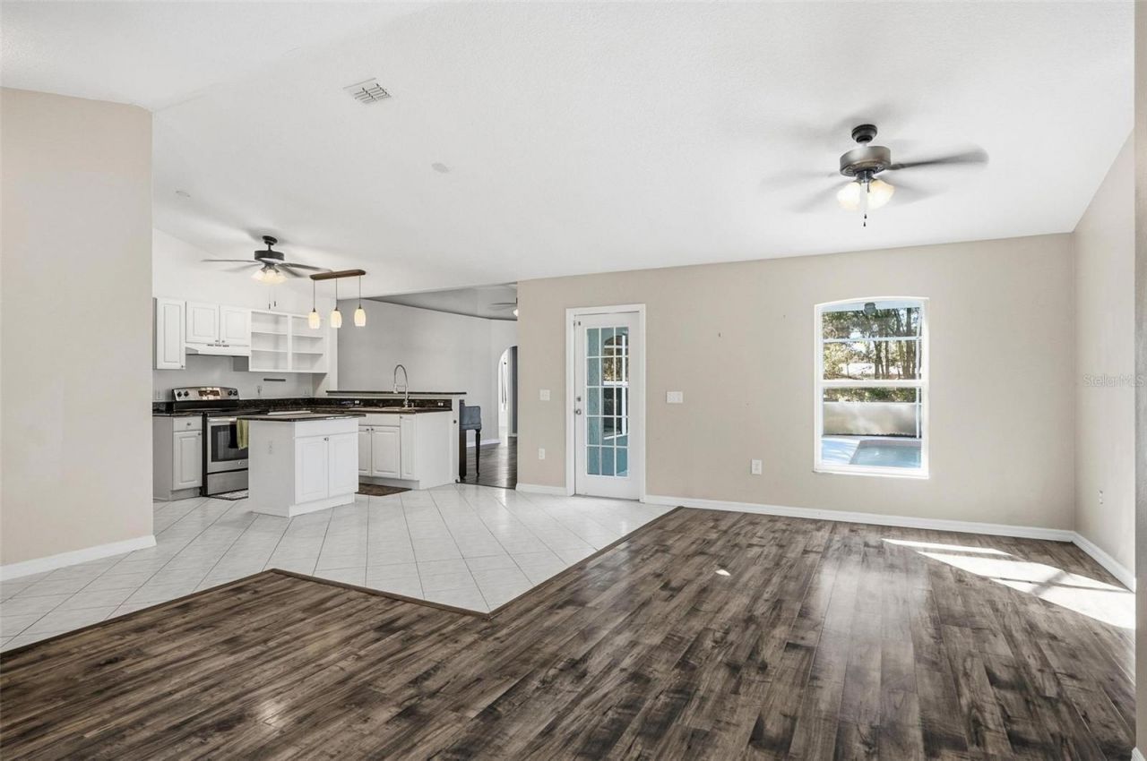 610 N Summit Avenue , Lake Helen, FL 32744 Photo