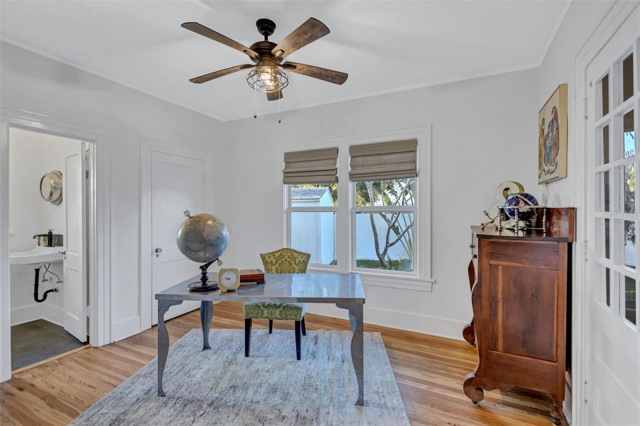 3925 Sunrise Drive S, Saint Petersburg, FL 33705 Photo