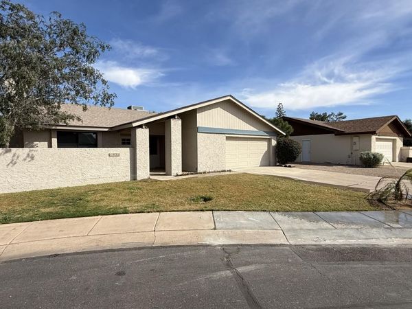 1831 S ROGERS Circle, Mesa, AZ 85202