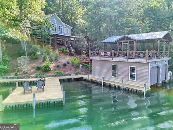 768 Wexford Way, Lakemont, GA 30552