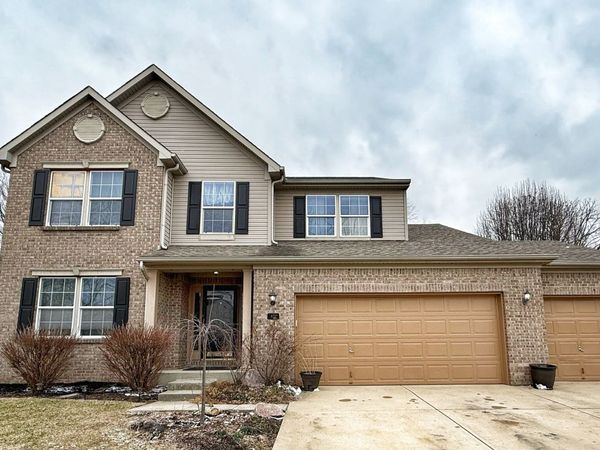 878 Woodgate Lane, Greenwood, IN 46143