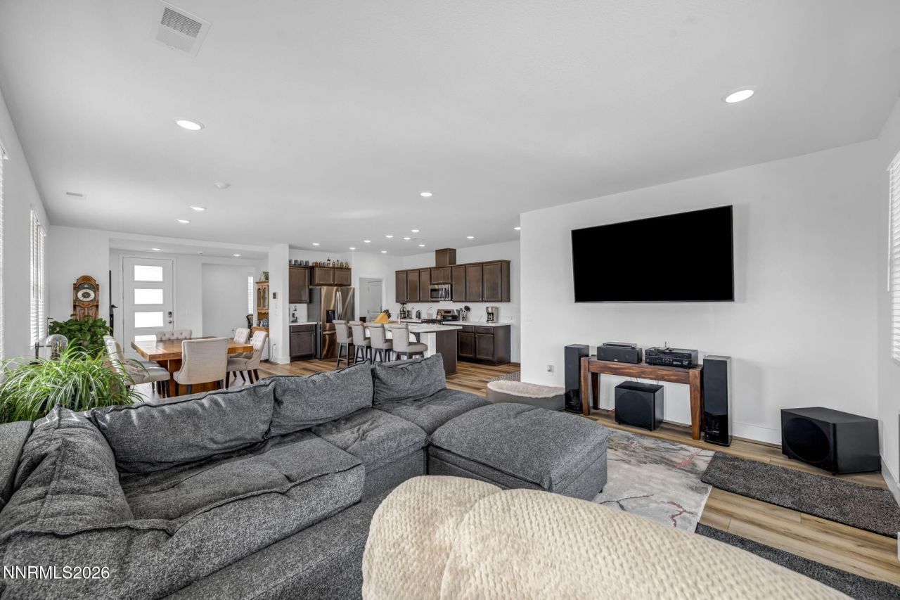 8600 Crandell Drive, Reno, NV 89506 Photo