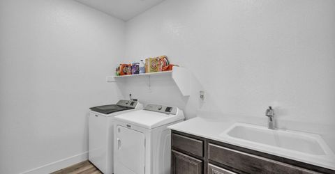 8600 Crandell Drive, Reno, NV 89506 Photo