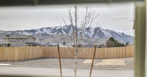 8600 Crandell Drive, Reno, NV 89506 Photo