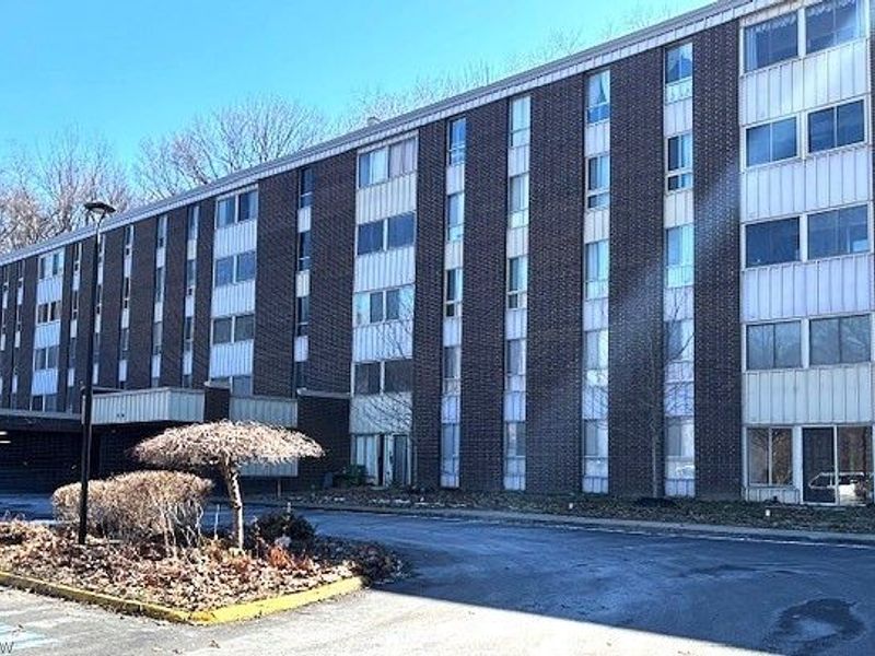 3068 Kent Road , Stow, OH 44224 Photo 1