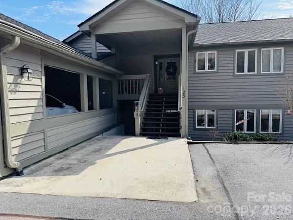 121 Burning Tree Lane , Unit 121, Flat Rock, NC 28731