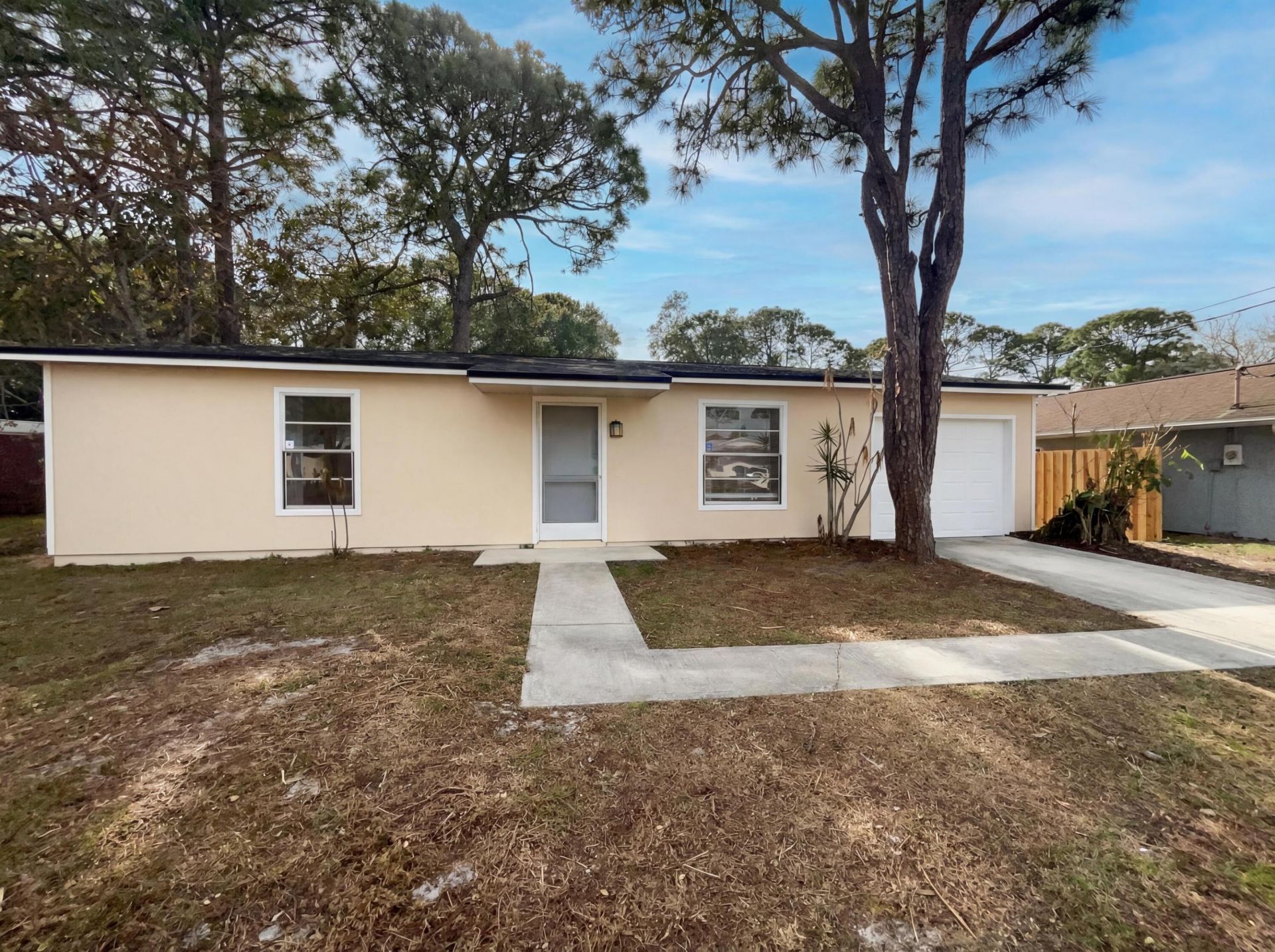 1118 SE Proctor Lane, Port Saint Lucie, FL 34983 Photo