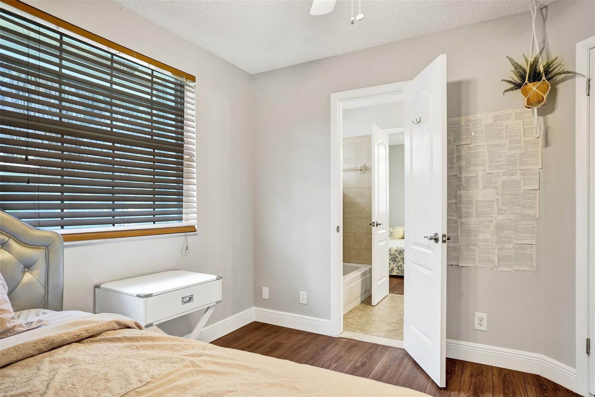 11064 Bismarck Place, Hollywood, FL 33026 Photo