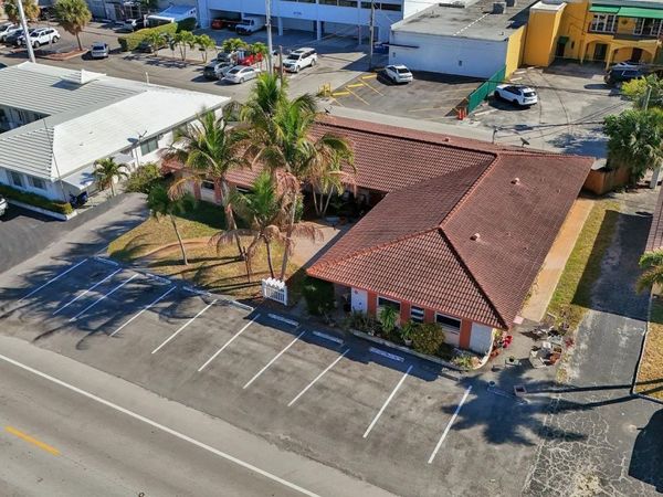 2732 NE 32 Street, Fort Lauderdale, FL 33306