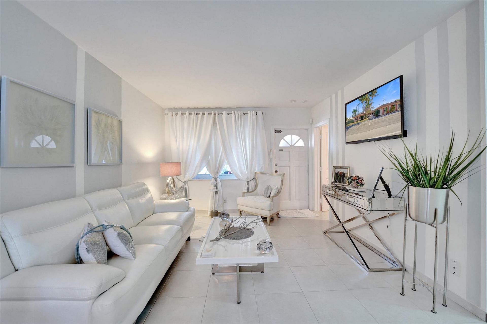 2732 NE 32 Street, Fort Lauderdale, FL 33306 Photo