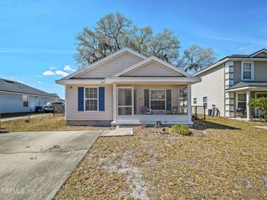 705 OAK ARBOR Circle, Jacksonville, FL 32206
