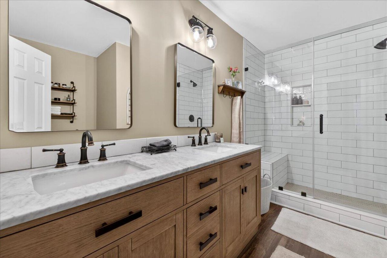 2484 Marina Road Photo 19