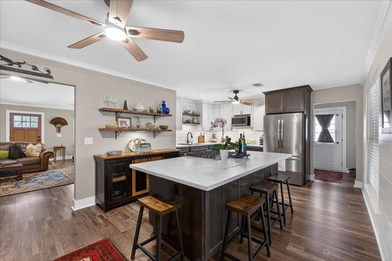 2484 Marina Road Photo 8