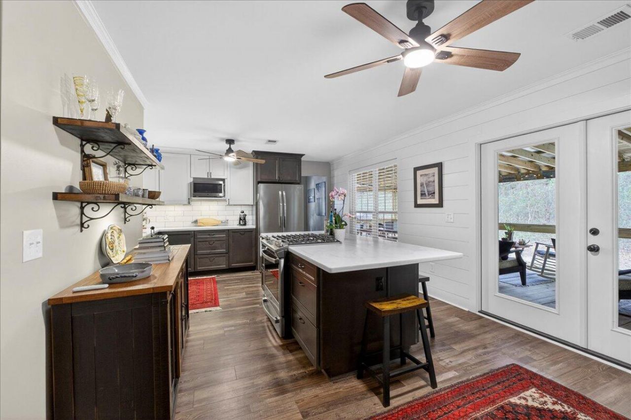 2484 Marina Road Photo 9