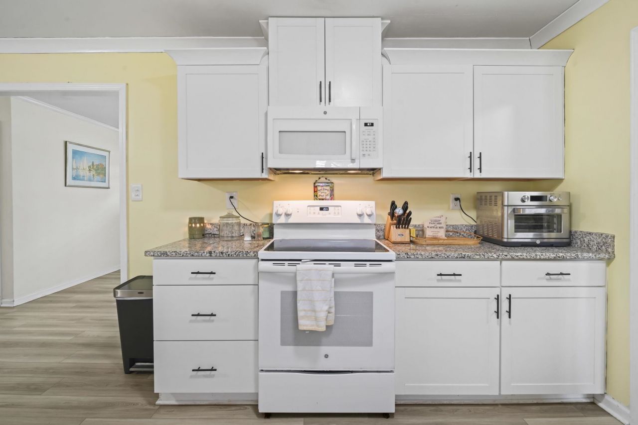 1308 Snowhill Dr.  Photo 14