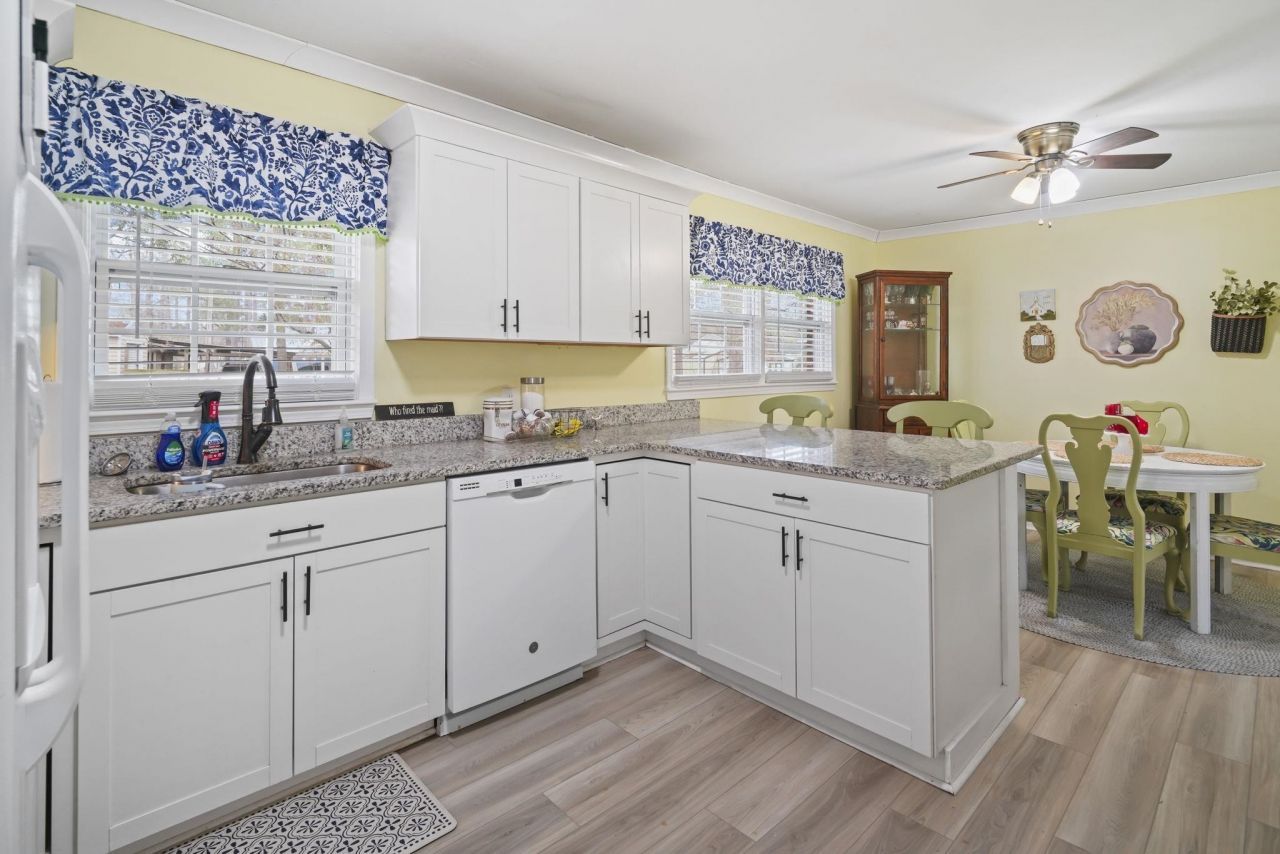 1308 Snowhill Dr.  Photo 16