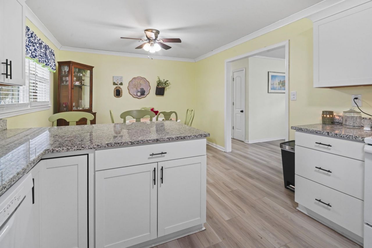 1308 Snowhill Dr.  Photo 19