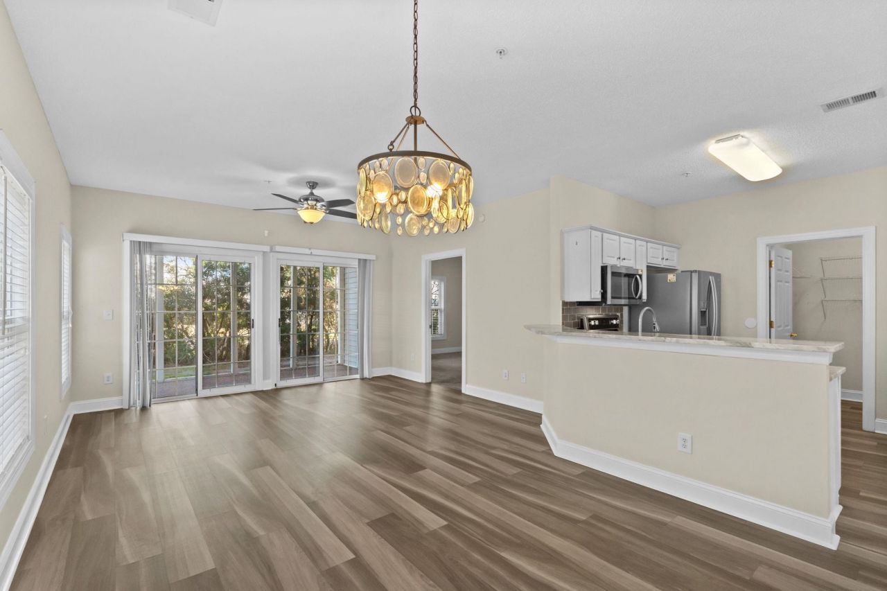 5042 Belleglen Dr.  Photo 12