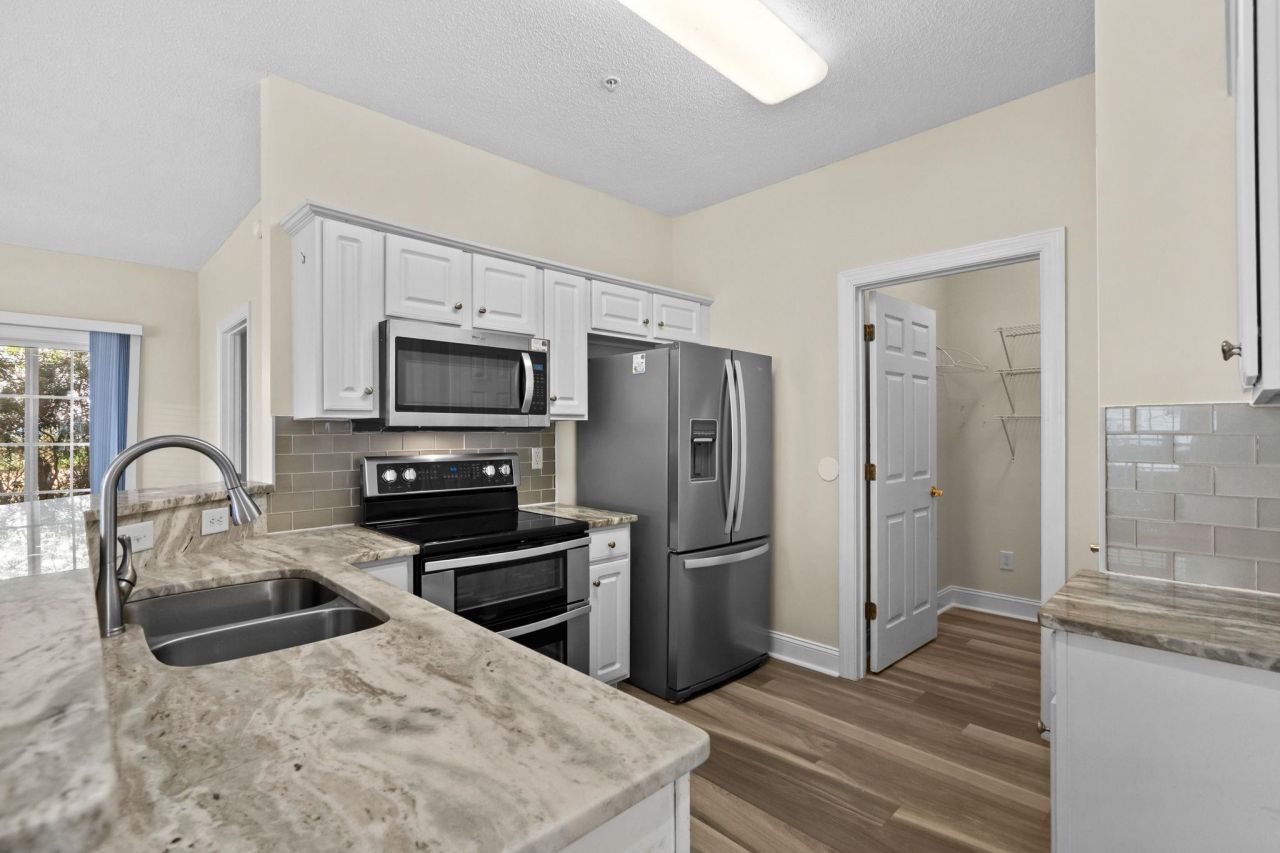 5042 Belleglen Dr.  Photo 13