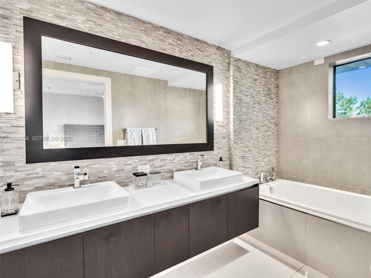 3040 N Ocean Blvd, Unit N103, Fort Lauderdale, FL 33308 Photo