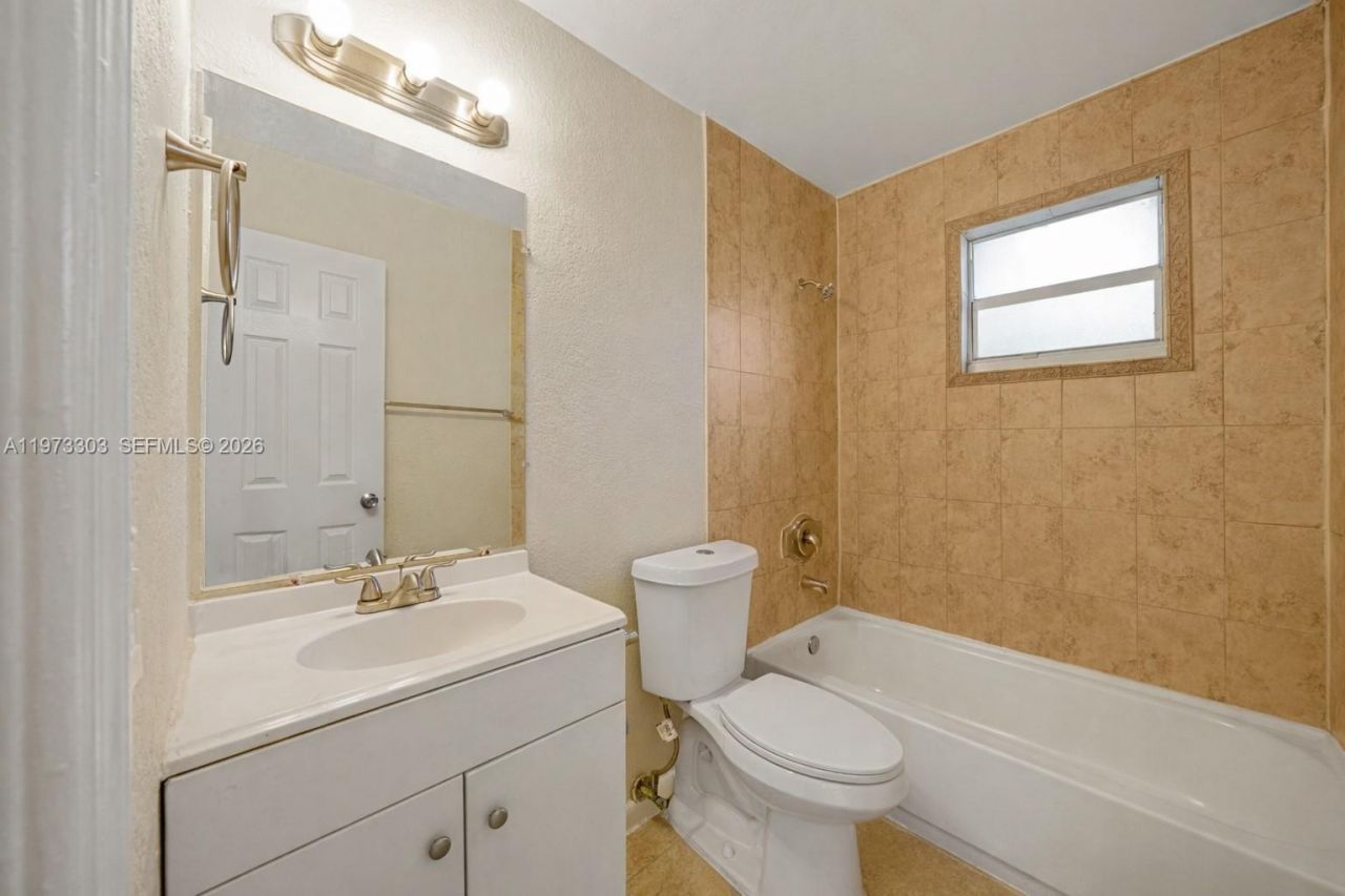 4721 NW 12th St, Lauderhill, FL 33313 Photo