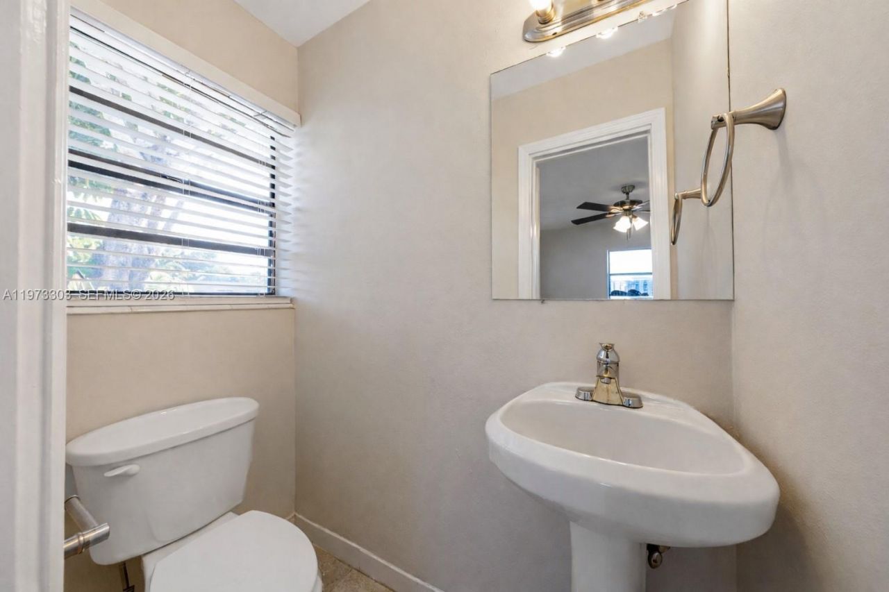 4721 NW 12th St, Lauderhill, FL 33313 Photo