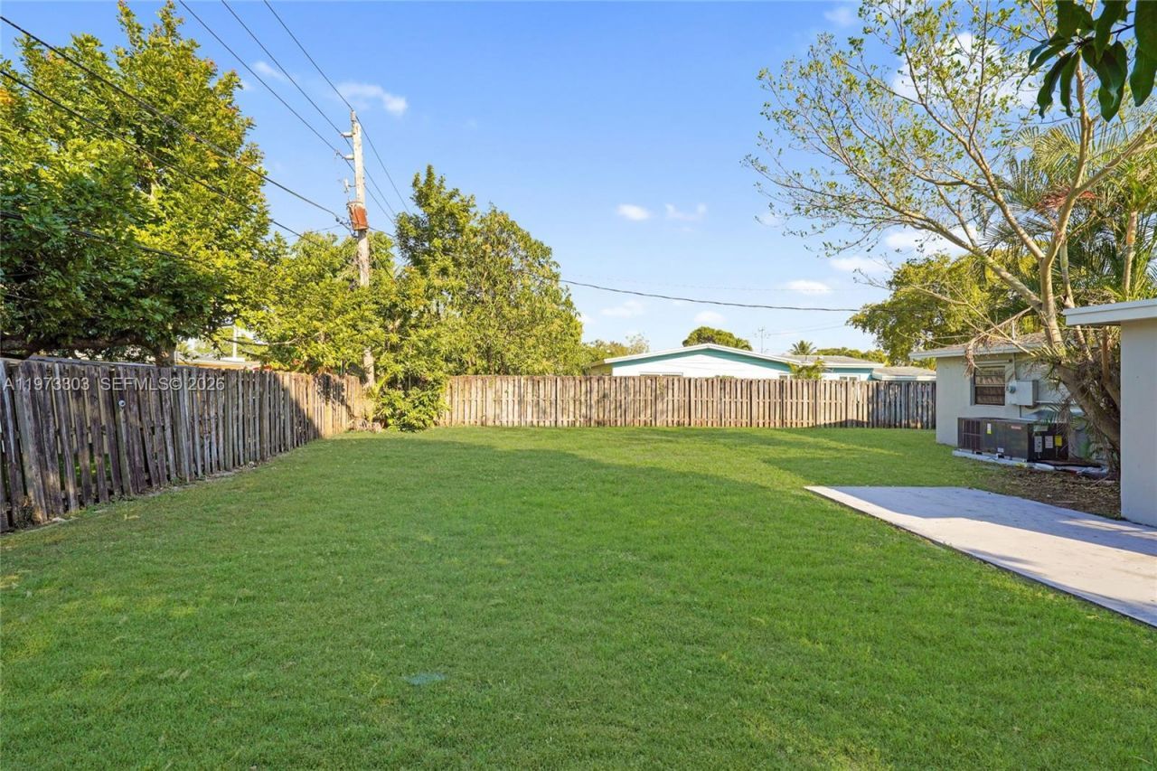 4721 NW 12th St, Lauderhill, FL 33313 Photo