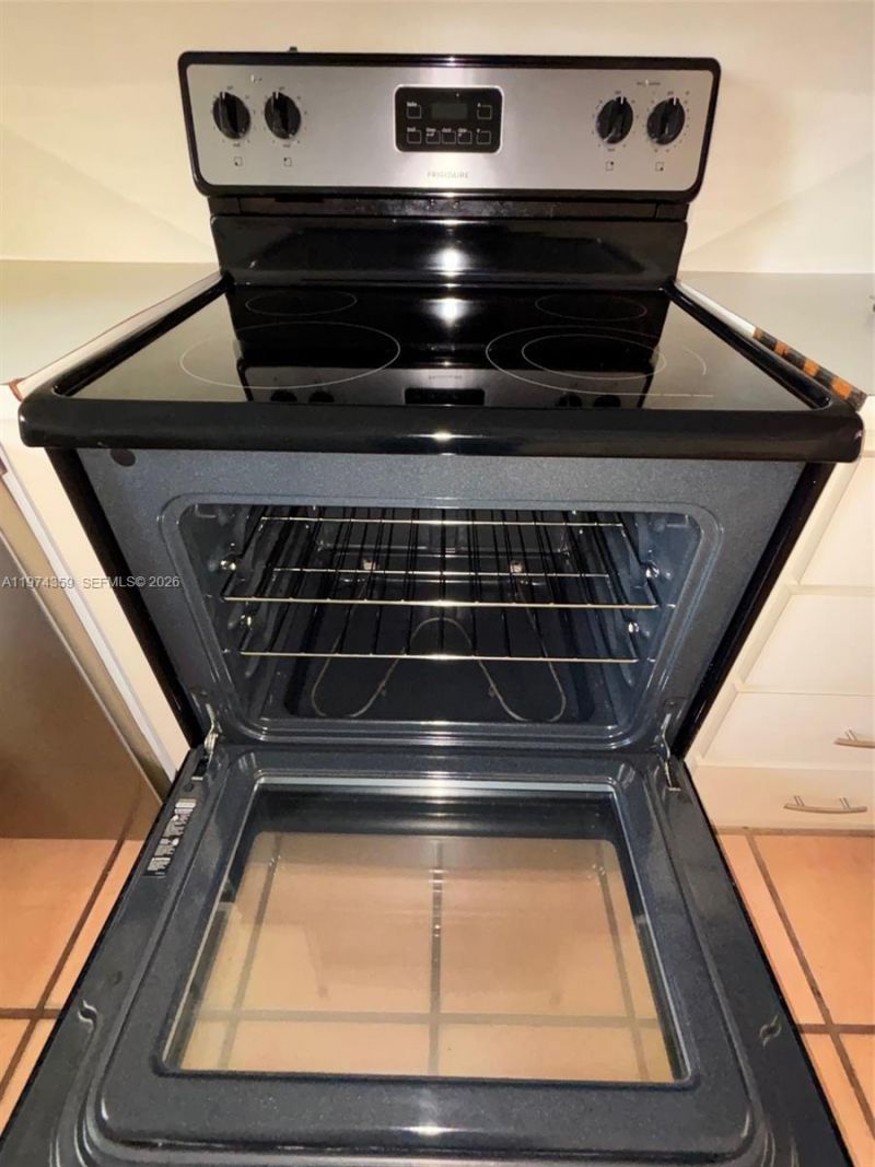 210 NW 87th Ave, Unit L219, Miami, FL 33172 Photo