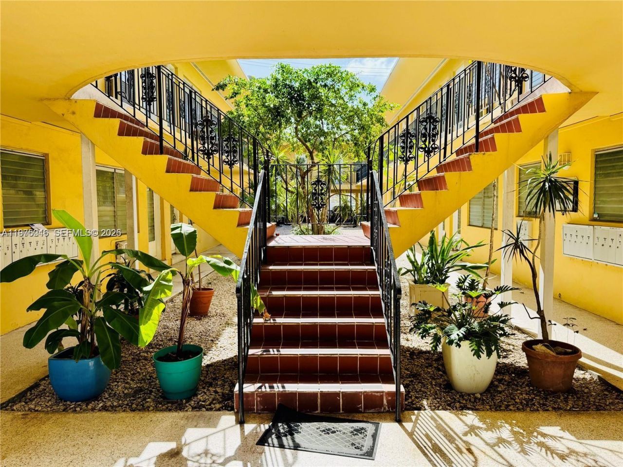 75 Washington Ave , Unit 18, Miami Beach, FL 33139 Photo