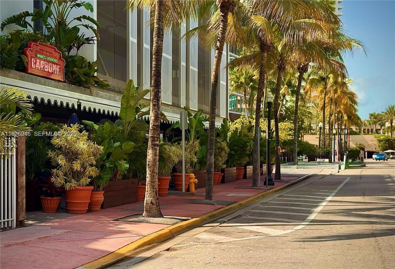 75 Washington Ave , Unit 18, Miami Beach, FL 33139 Photo