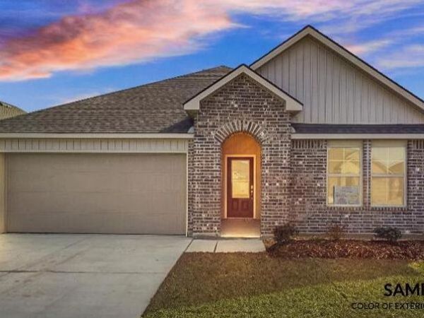 1513 Colonel Ridge , New Iberia, LA 70560