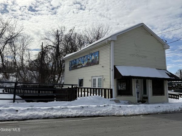 87 W Fulton Street, Gloversville, NY 12078