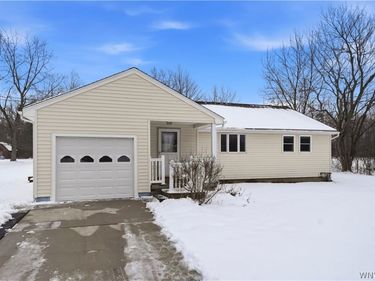 7453 Bear Ridge Road, North Tonawanda, NY 14120