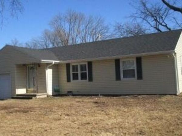 806 S Allen Street, Centralia, MO 65240