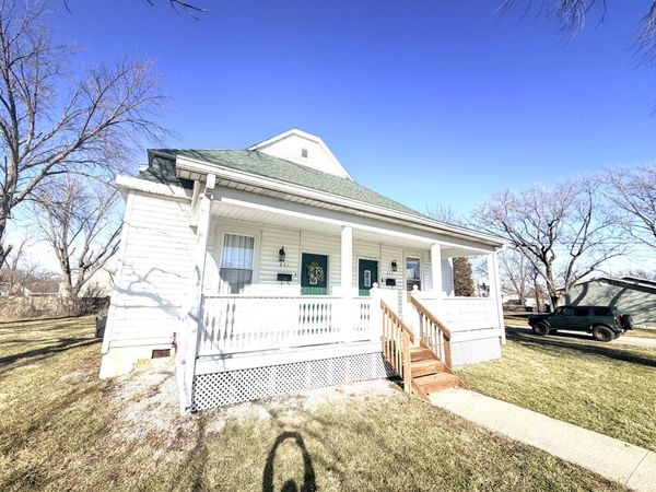 821 823 E Promenade st , Mexico, MO 65265