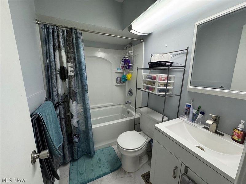 33661 Kenilworth Road, Eastlake, OH 44095 Photo 25