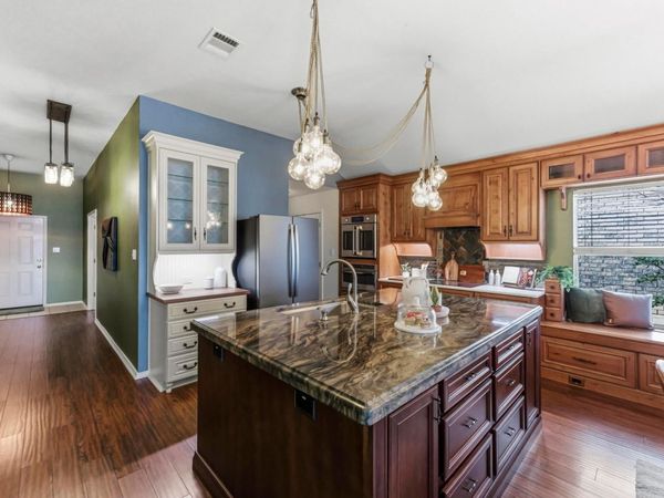 9207 Pioneer Forest DR, Austin, TX 78744