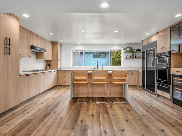 20 Voyage Street, Marina Del Rey, CA 90292