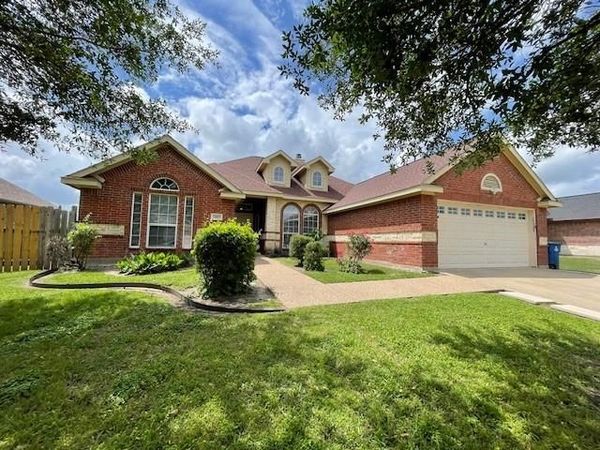 1803 Jupiter Lane, Ennis, TX 75119