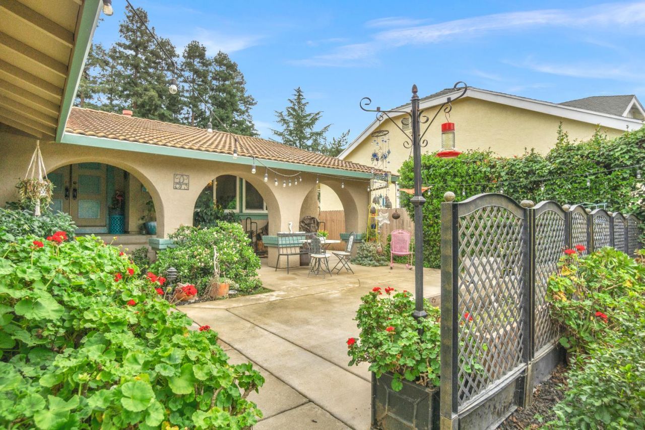 8548 Iris Crest Way, Elk Grove, CA 95624 Photo