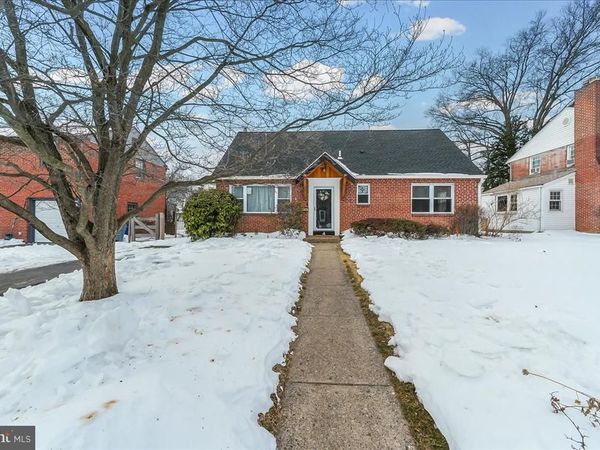 4 S CHESTER AVENUE , ALDAN, PA 19018