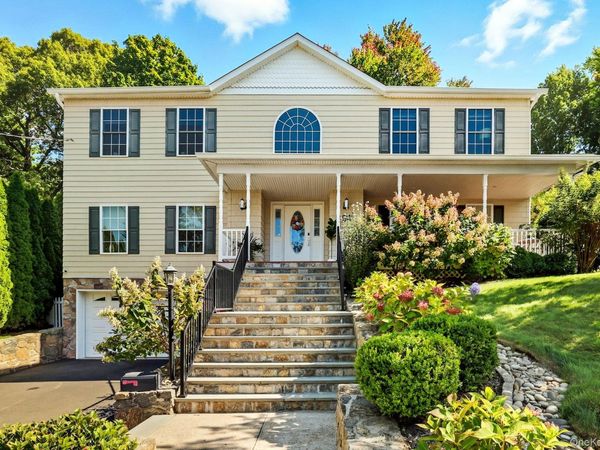 94 Holland Place, Hartsdale, NY 10530