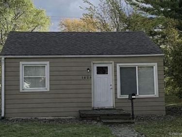 1425 Cypress Street , Saginaw, MI 48602