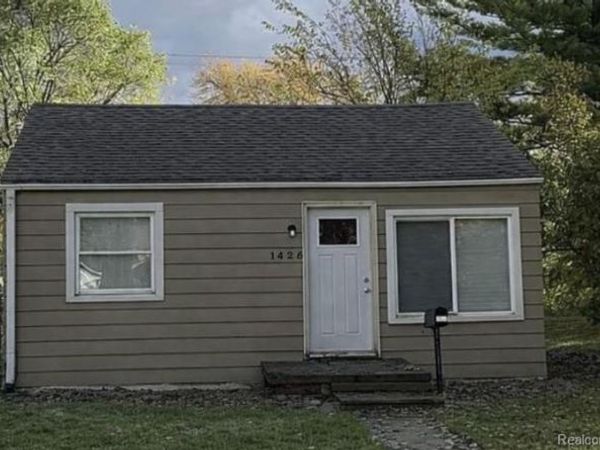 1425 Cypress Street, Saginaw, MI 48602