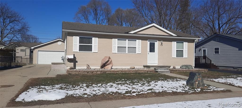 736 Hartner Drive , Holly Vlg, MI 48442 Main Photo