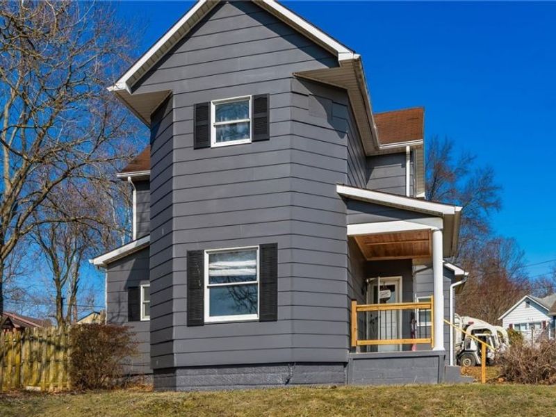 2249 Bishard Avenue, Cambridge, OH 43725 Photo 2