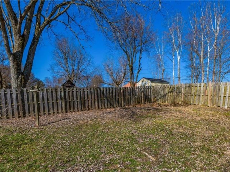 2249 Bishard Avenue, Cambridge, OH 43725 Photo 20